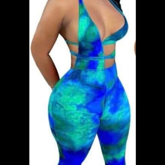 Clothes - Picture 13 of 14